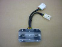 Реле регулятор SYM GTS300i 31600-HMA-020 ― | SYM-CENTER.ru - Мототехника SYM, запчасти, сервис