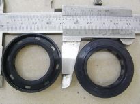 Сальник 27x42x7 SYM JOYMAX 300i ABS; GTS300i 91201-HMA-300 ― | SYM-CENTER.ru - Мототехника SYM, запчасти, сервис